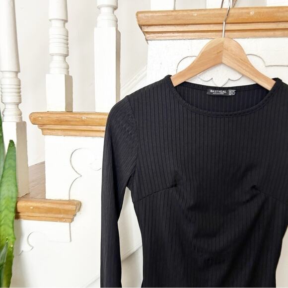 Nasty Gal Black Long Sleeve Round Neck Ribbed Bodycon Dress w/ Back Cut-Out Sz 6 - Picture 2 of 5